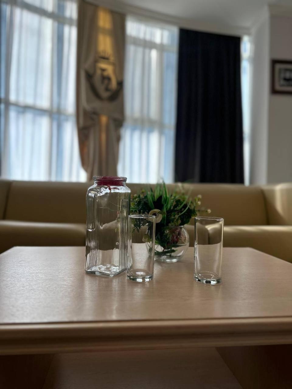 Tanzharyk Hotel Aqtöbe Exteriör bild